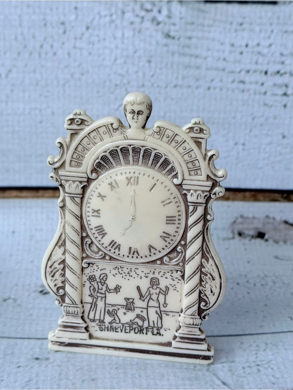 Ivory Decorative Clock Motif Wall Plaque - Ivory